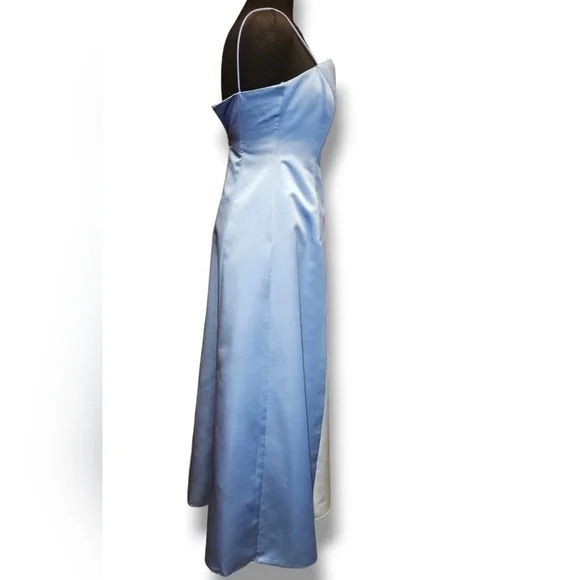 Classic ankle-length dress. Size 6. Blue And White. - Picture 5 of 7